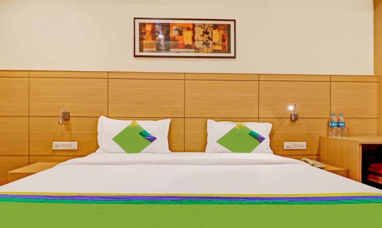 Treebo Galaxy Rooms Nuova Delhi Esterno foto