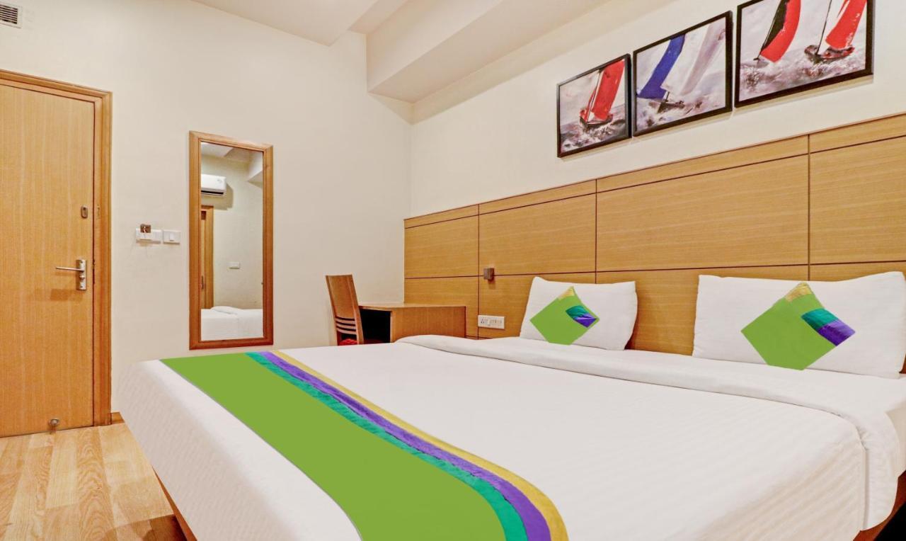 Treebo Galaxy Rooms Nuova Delhi Esterno foto