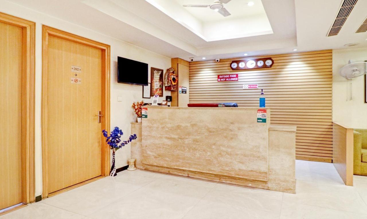 Treebo Galaxy Rooms Nuova Delhi Esterno foto