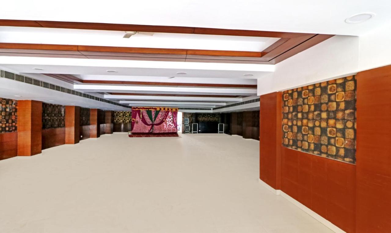 Treebo Galaxy Rooms Nuova Delhi Esterno foto