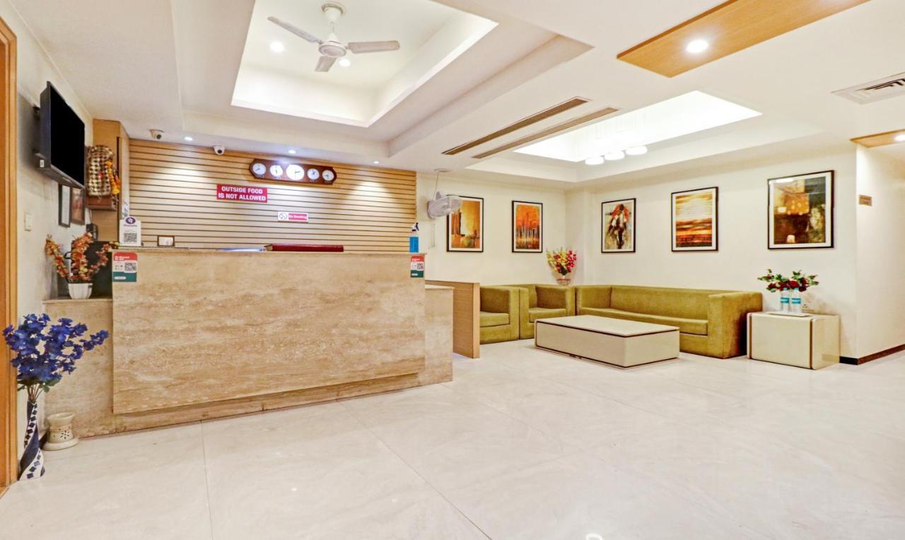 Treebo Galaxy Rooms Nuova Delhi Esterno foto